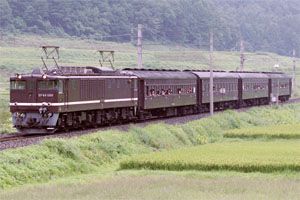 JR東日本 EF64形1000番台|スハ43系客車|スハ32系客車 EF64 1001|スハフ42形|オハ47形|スハフ32形 快速 大糸線レトロ号