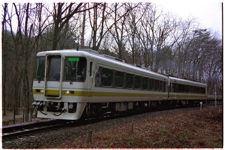 会津鉄道 キハ8500系 8504 快速 AIZUマウントエクスプレス