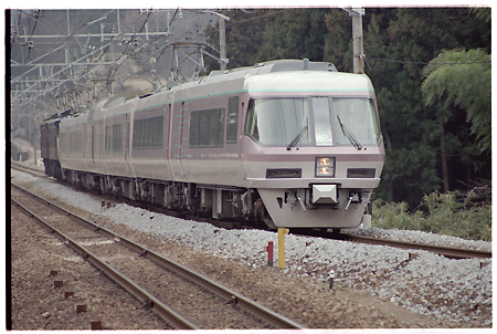 JR東日本 485系|485系リゾートエクスプレスゆう クロ484-2 団体