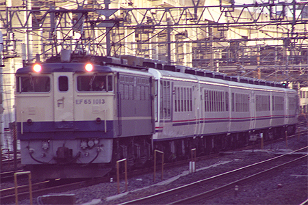 JR東日本 EF65形1000番台|12系客車 EF65 1013|12系やすらぎ