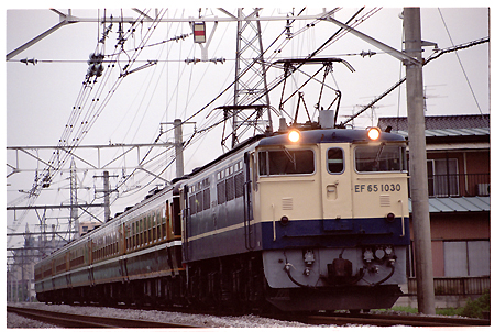 JR東日本 EF65形1000番台|12系客車 EF65 1030|12系くつろぎ
