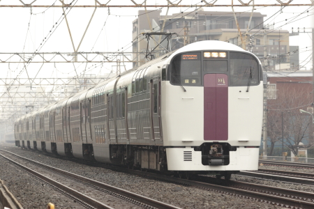 JR東日本 215系 クモハ215-103 回送