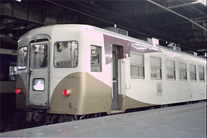 JR西日本 12系客車 スロフ12 813